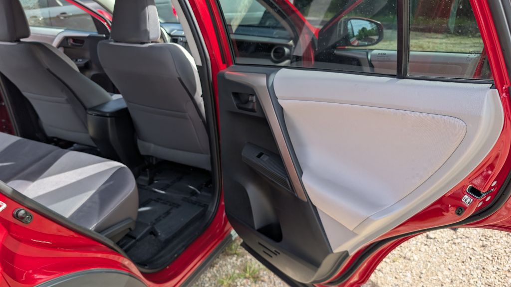 2013 Toyota Rav4 Image 10