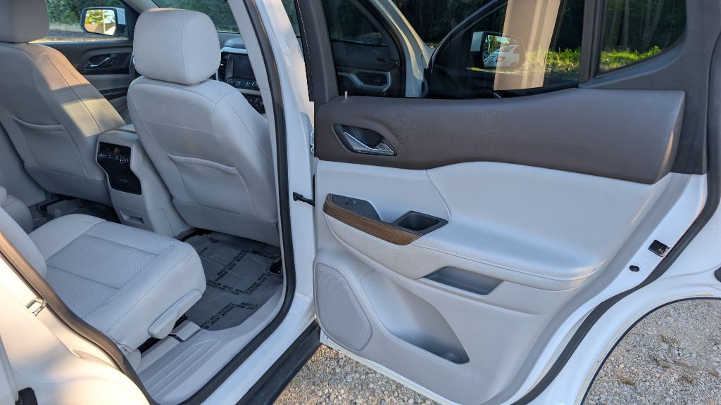 2021 GMC Acadia Image 10