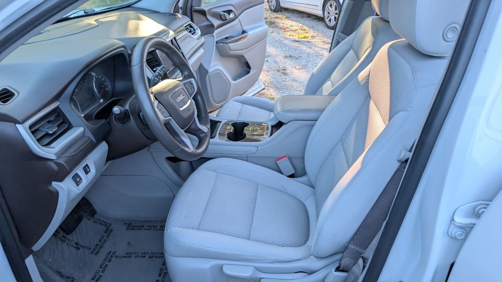 2021 GMC Acadia Image 14