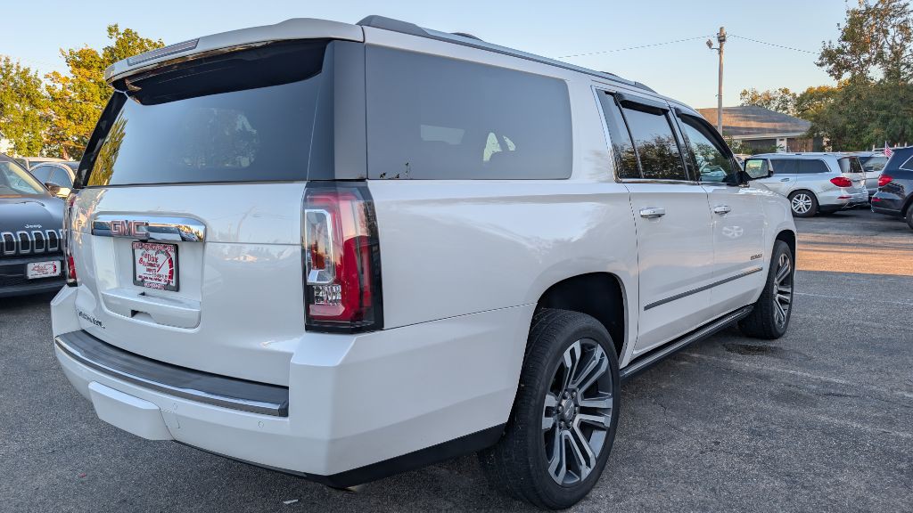 2017 GMC Yukon Image 6