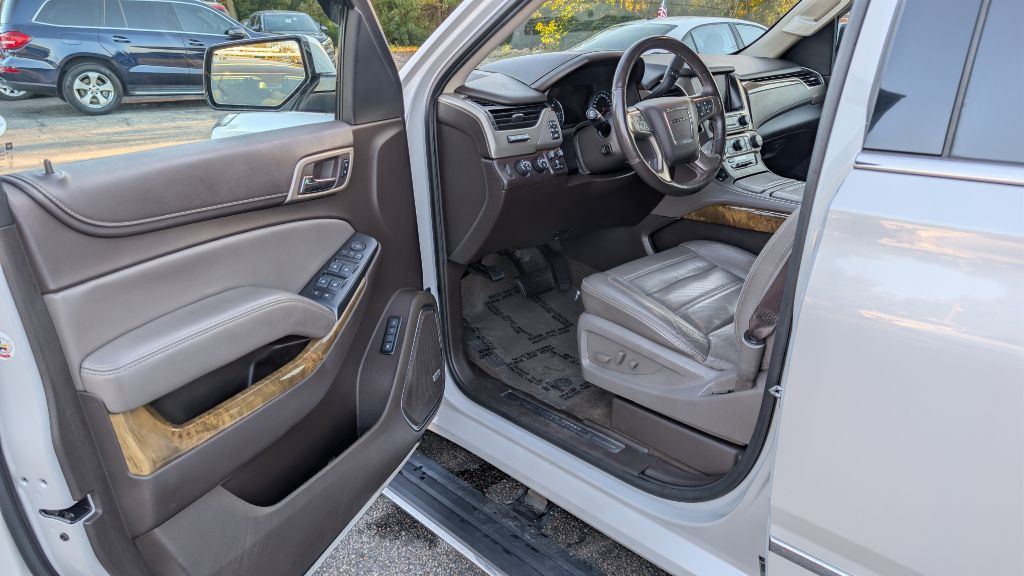 2017 GMC Yukon Image 7