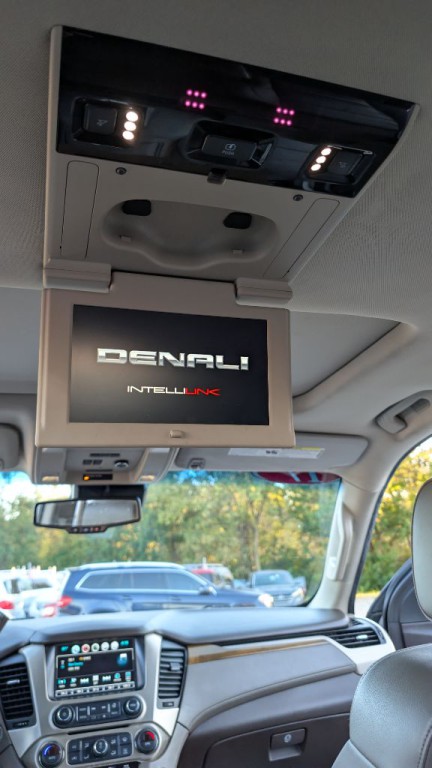 2017 GMC Yukon Image 19