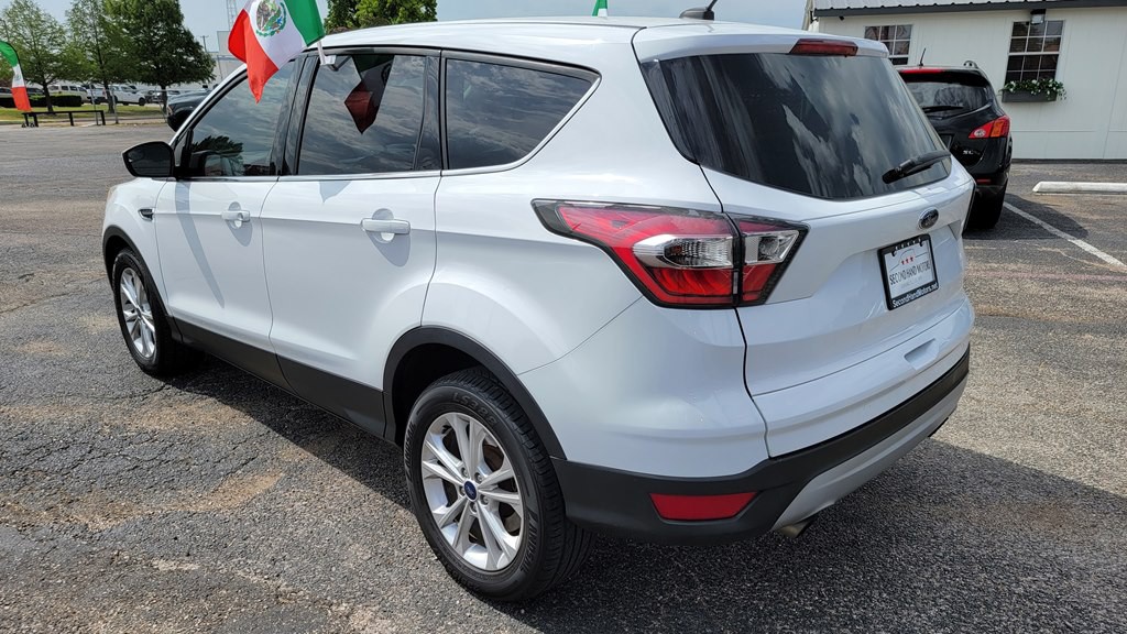 2017 Ford Escape Image 11