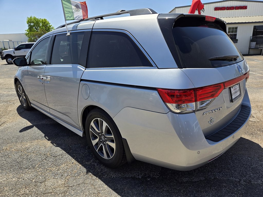 2015 Honda Odyssey Image 4