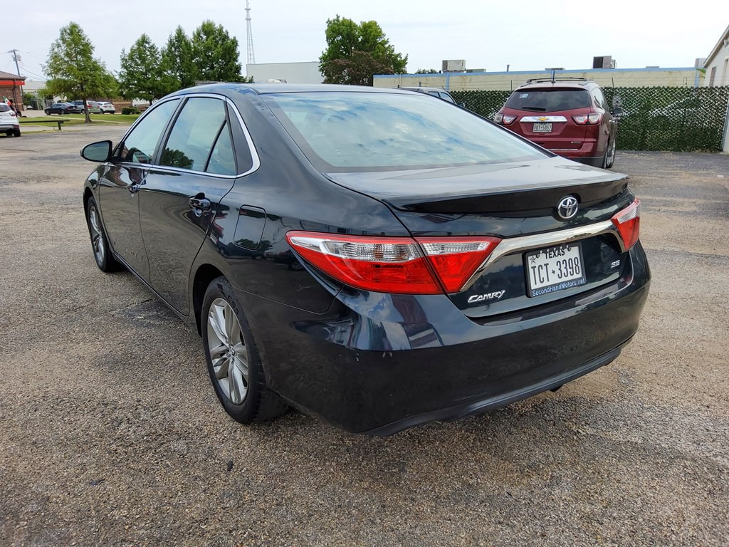 2015 Toyota Camry Image 3