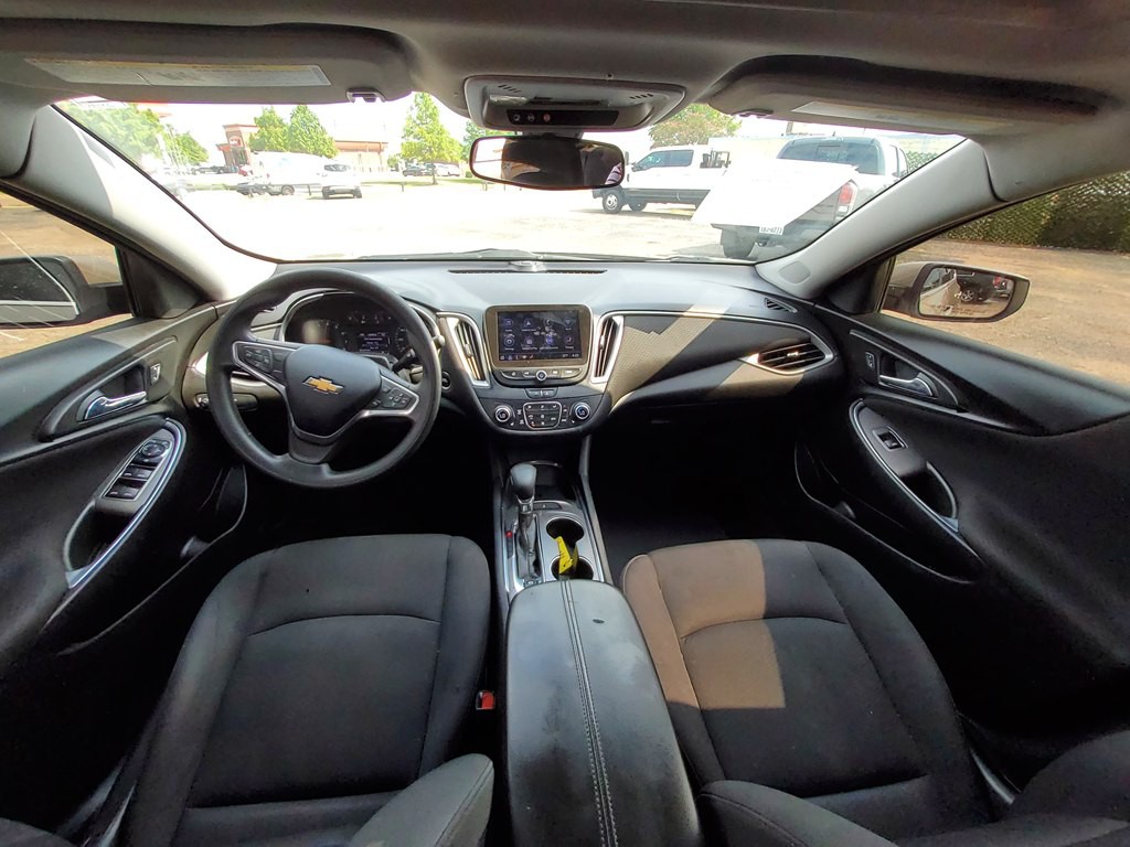 2022 Chevrolet Malibu Image 8