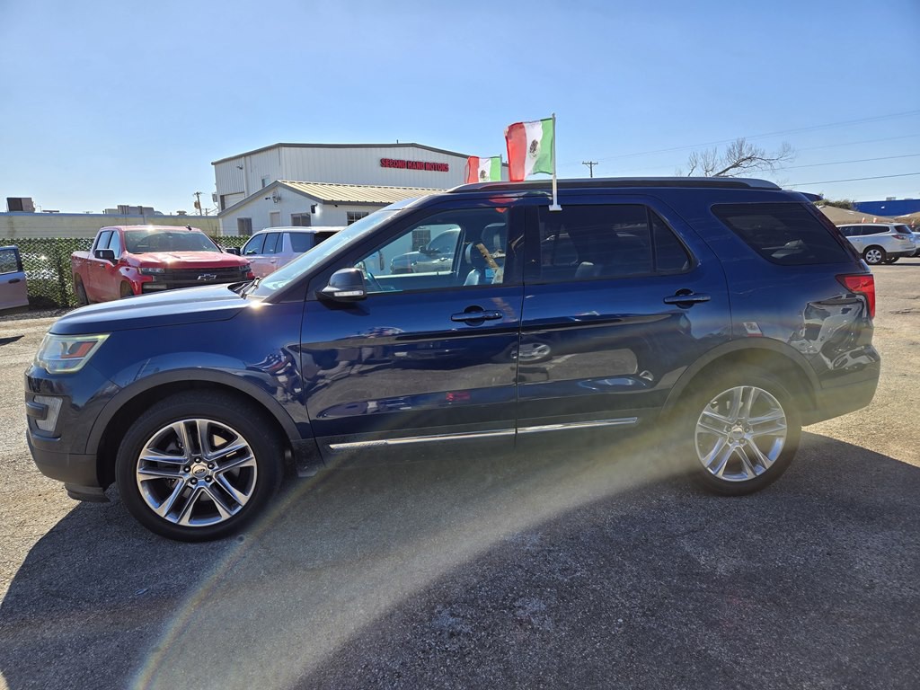 2016 Ford Explorer Image 5