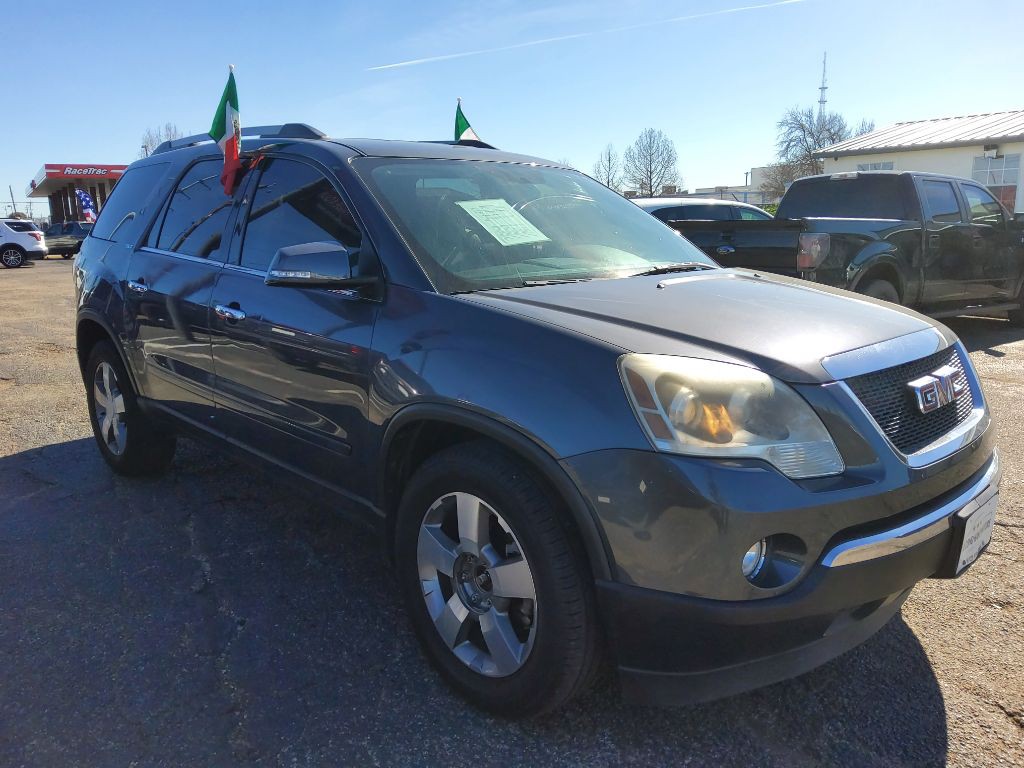 2011 GMC Acadia Image 2