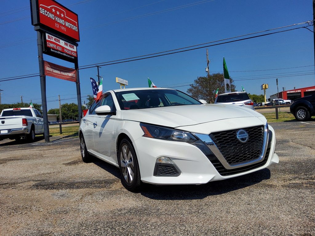 2022 Nissan Altima Image 5