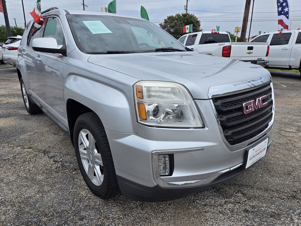 2016 GMC Terrain Image 2