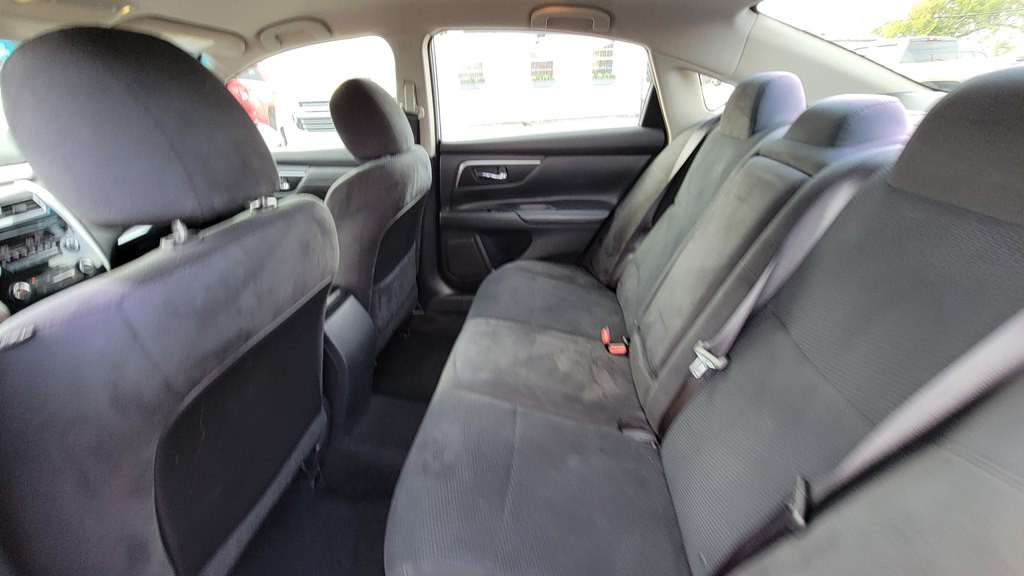 2015 Nissan Altima Image 6