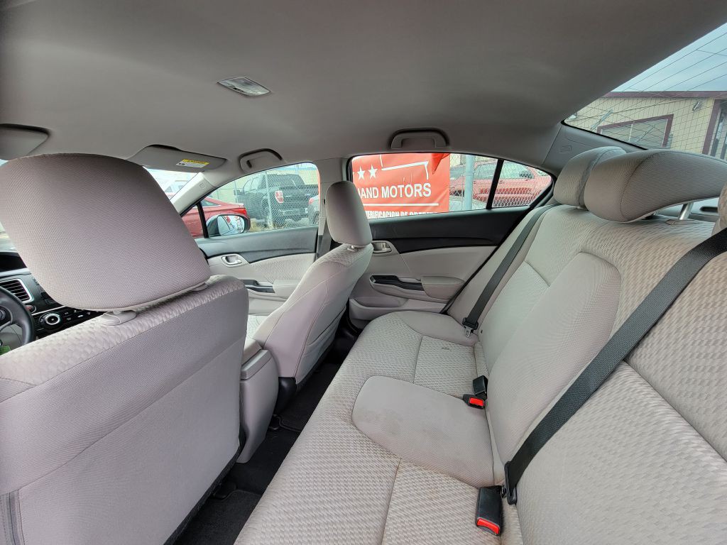 2015 Honda Civic Image 7