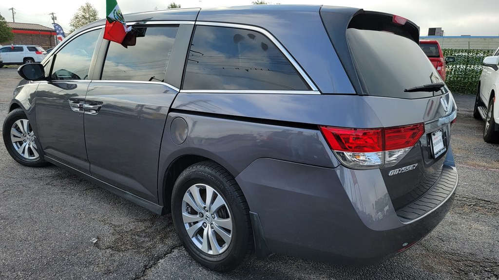 2015 Honda Odyssey Image 4