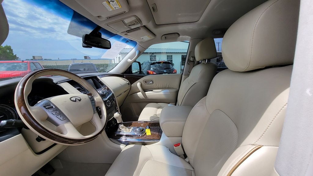 2015 INFINITI QX80 Image 5