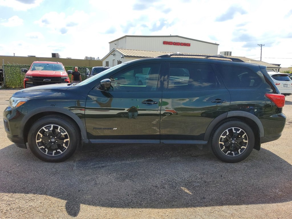 2019 Nissan Pathfinder Image 2