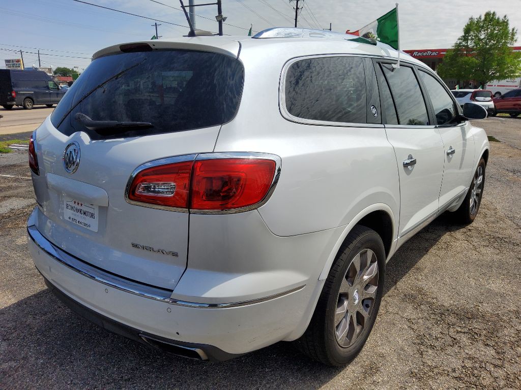 2016 Buick Enclave Image 2