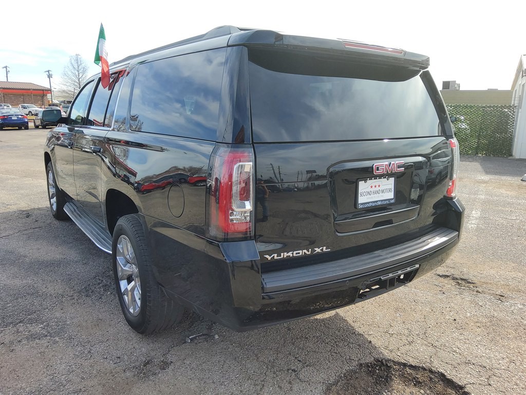 2015 GMC Yukon Image 3