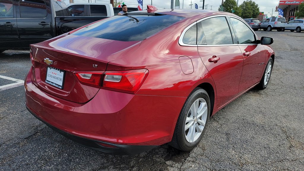 2016 Chevrolet Malibu Image 3