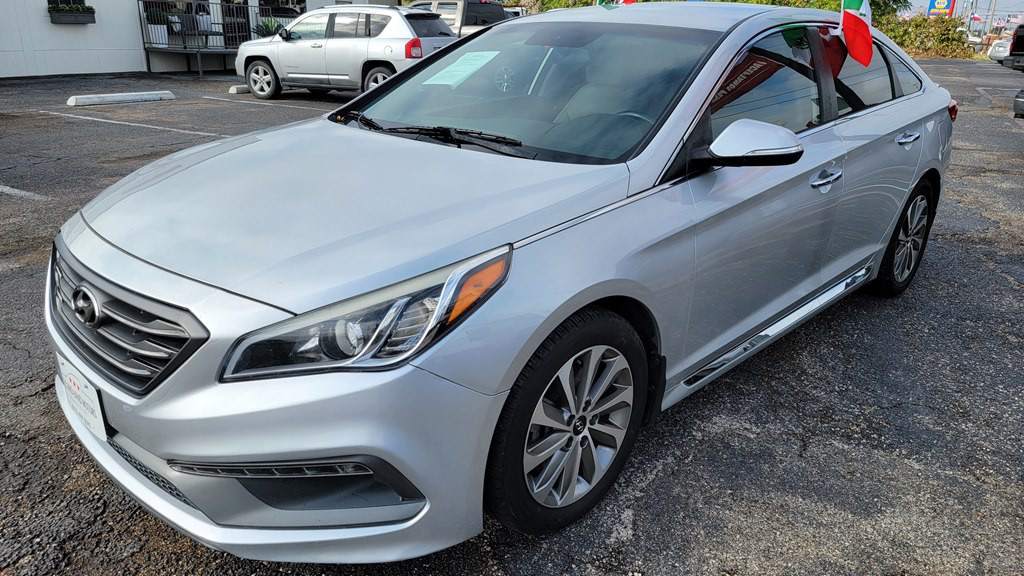 2015 Hyundai Sonata Image 1