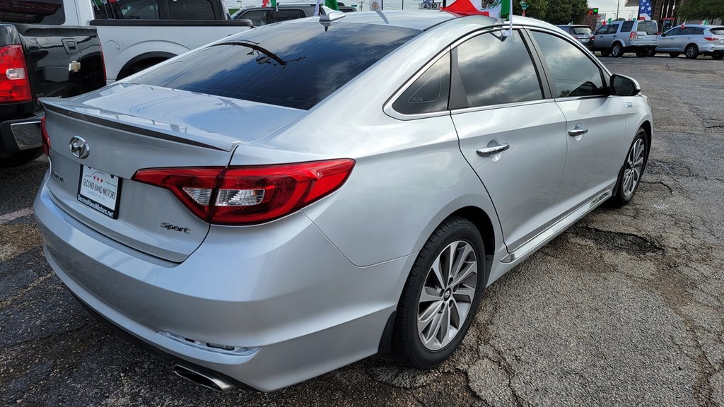 2015 Hyundai Sonata Image 3