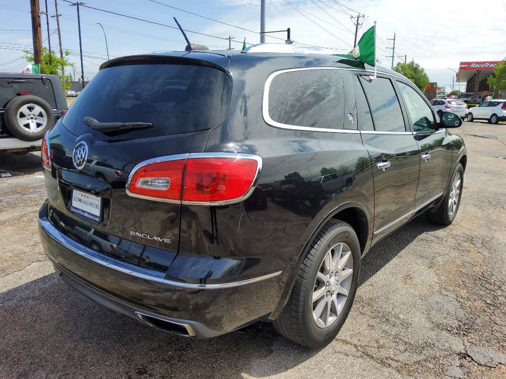 2016 Buick Enclave Image 2