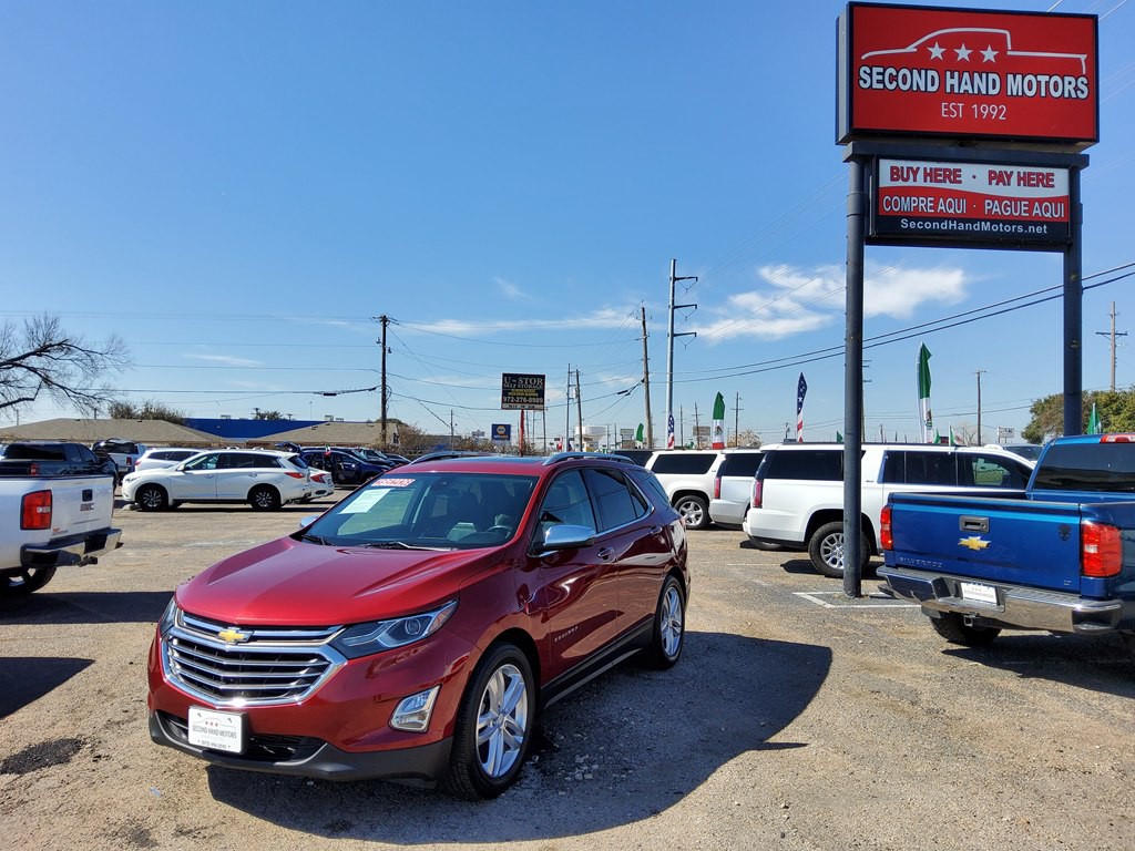 2018 Chevrolet Equinox Image 2