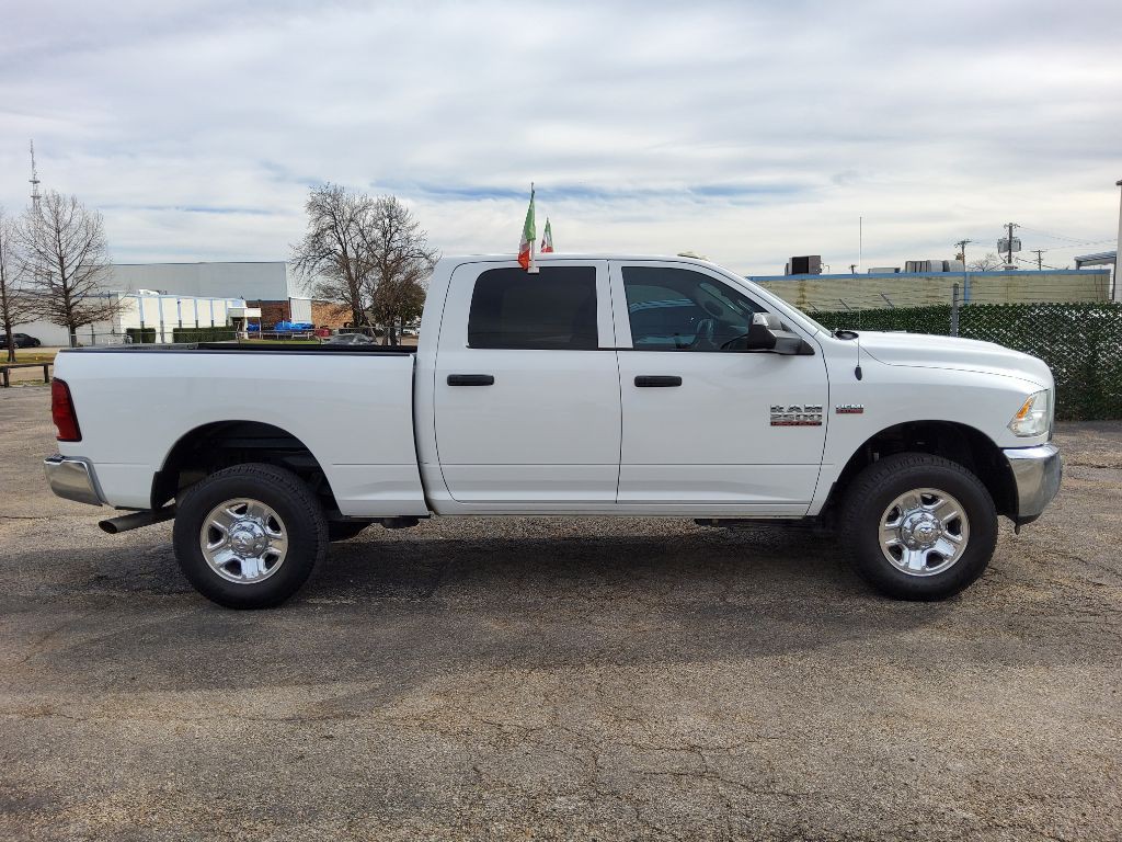 2016 RAM 2500 Image 4