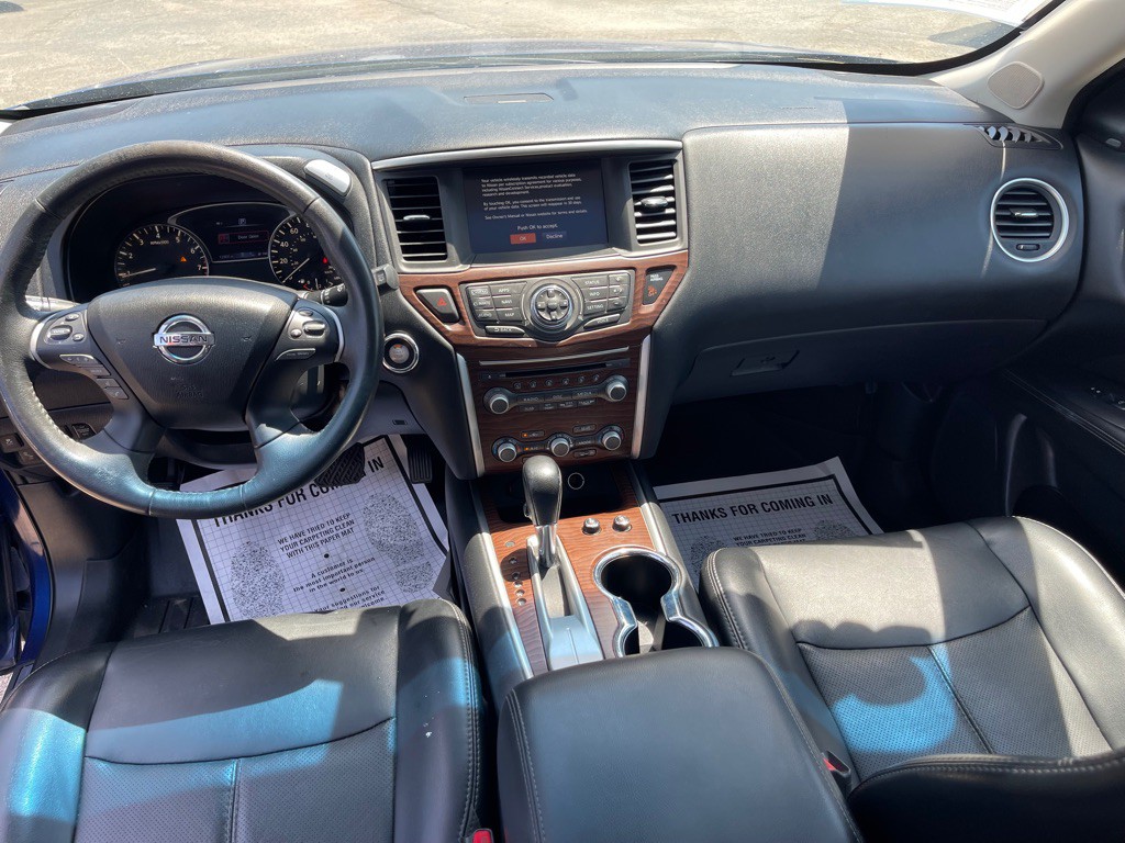 2017 Nissan Pathfinder Image 17