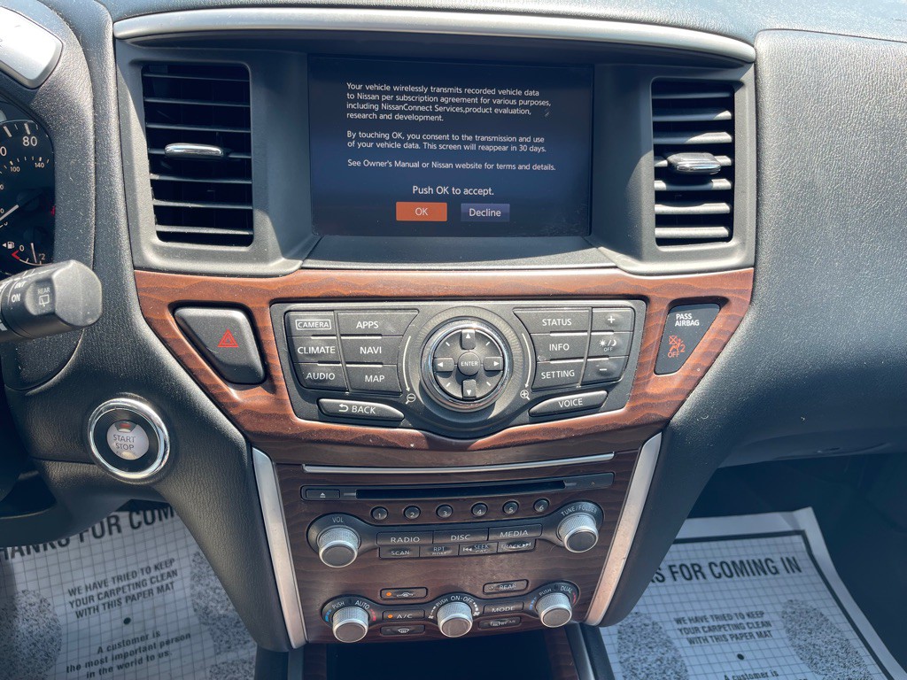 2017 Nissan Pathfinder Image 20
