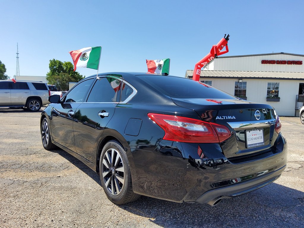 2018 Nissan Altima Image 4