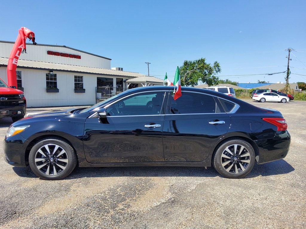 2018 Nissan Altima Image 5