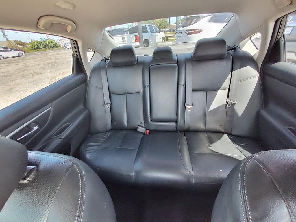 2018 Nissan Altima Image 7