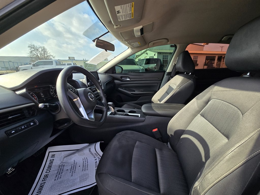 2019 Nissan Altima Image 6