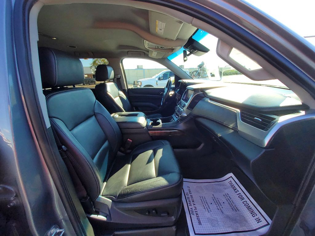 2019 Chevrolet Suburban Image 7