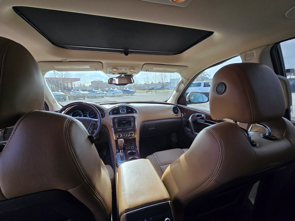 2015 Buick Enclave Image 9