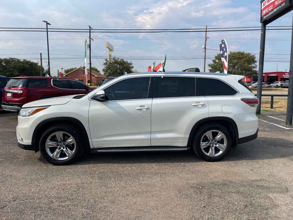 2016 Toyota Highlander Image 3