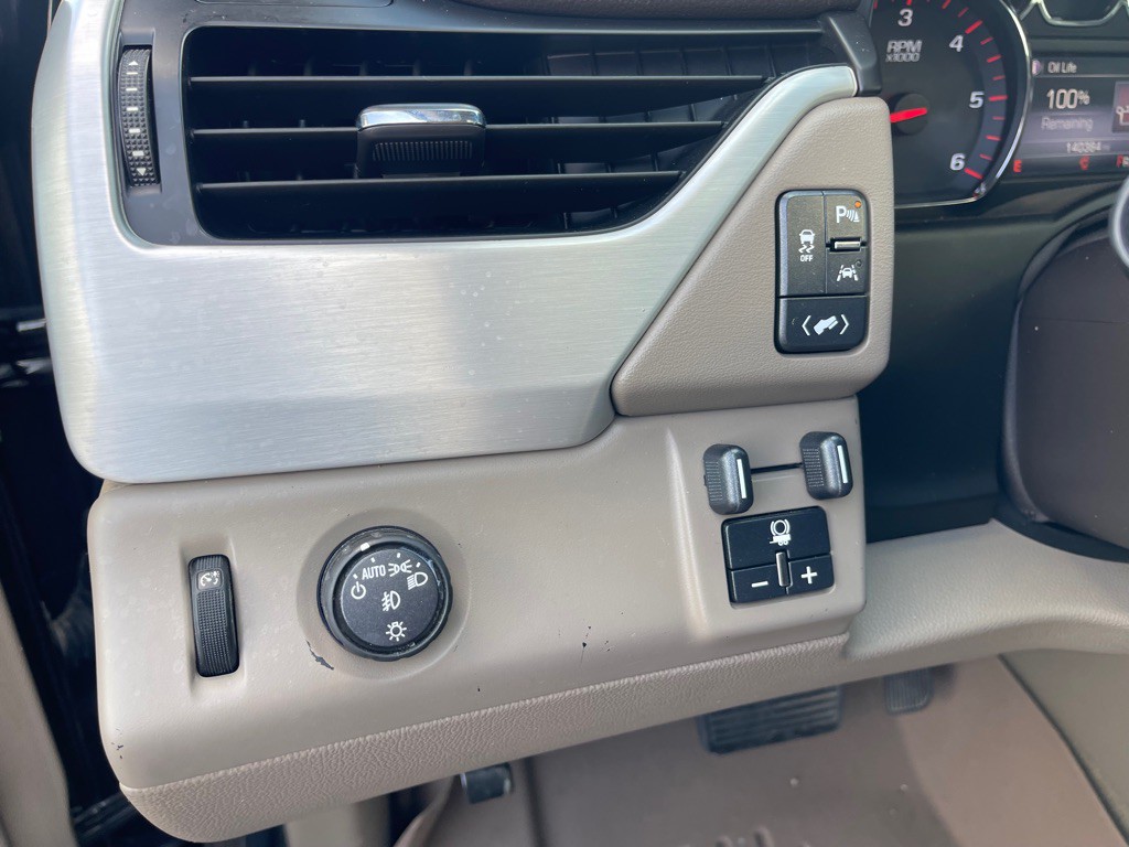 2016 GMC Yukon Image 18
