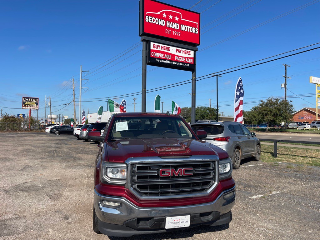 2017 GMC Sierra Image 2