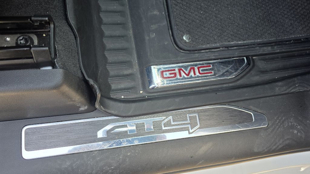 2021 GMC Sierra Image 8