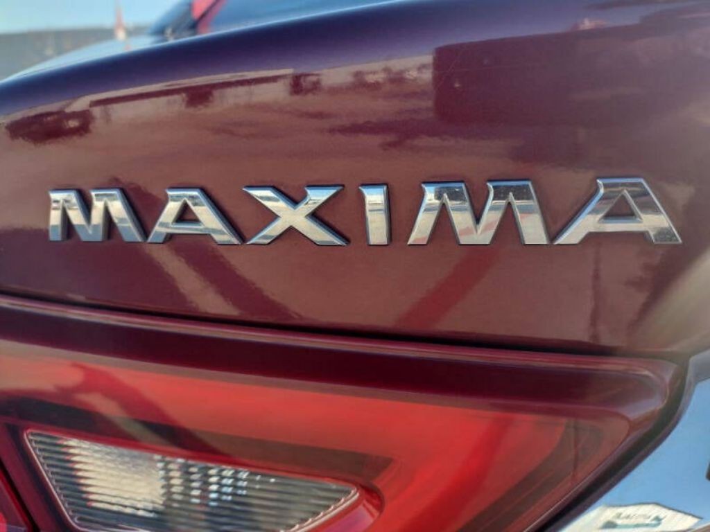 2016 Nissan Maxima Image 9