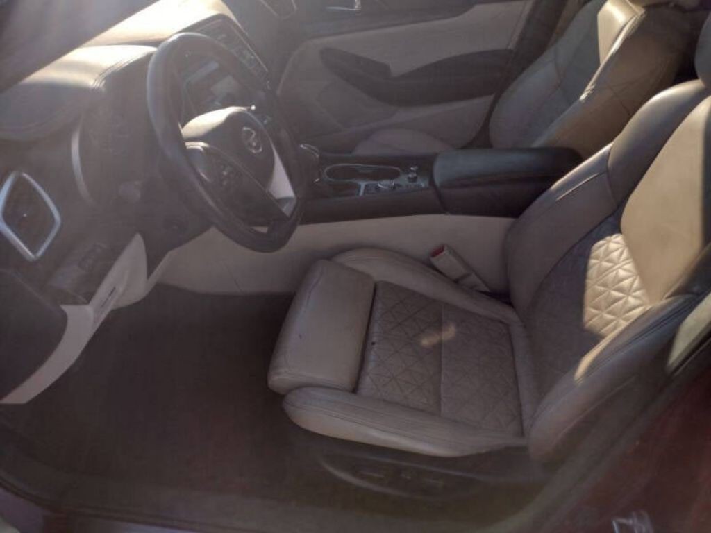 2016 Nissan Maxima Image 15