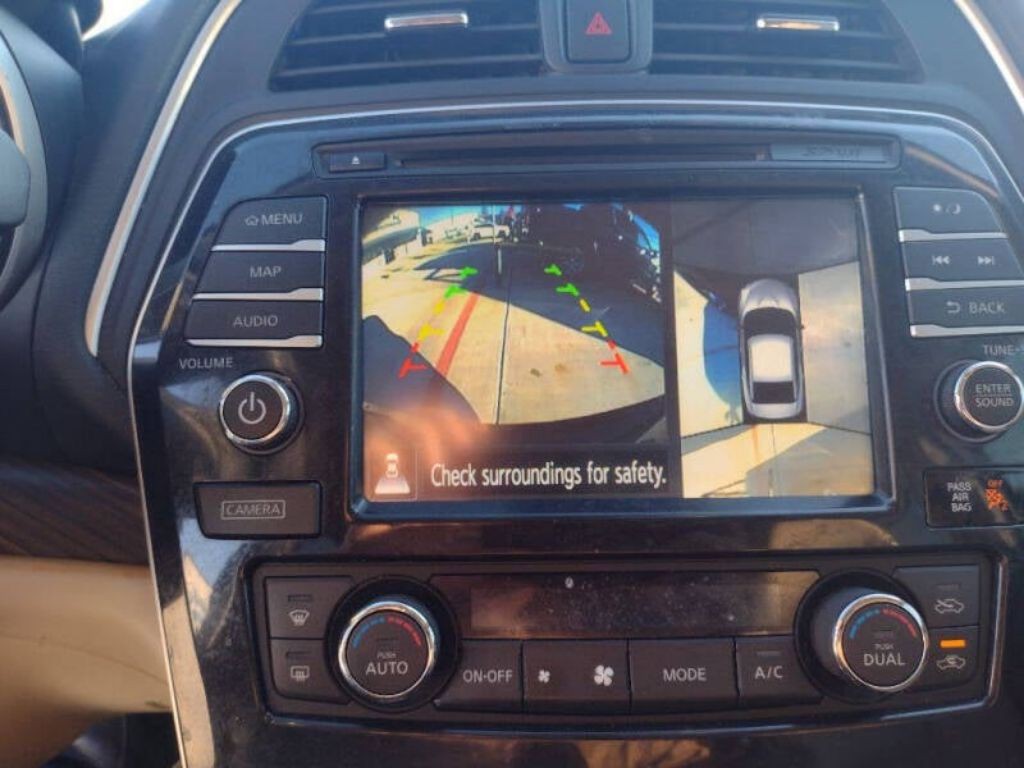 2016 Nissan Maxima Image 16