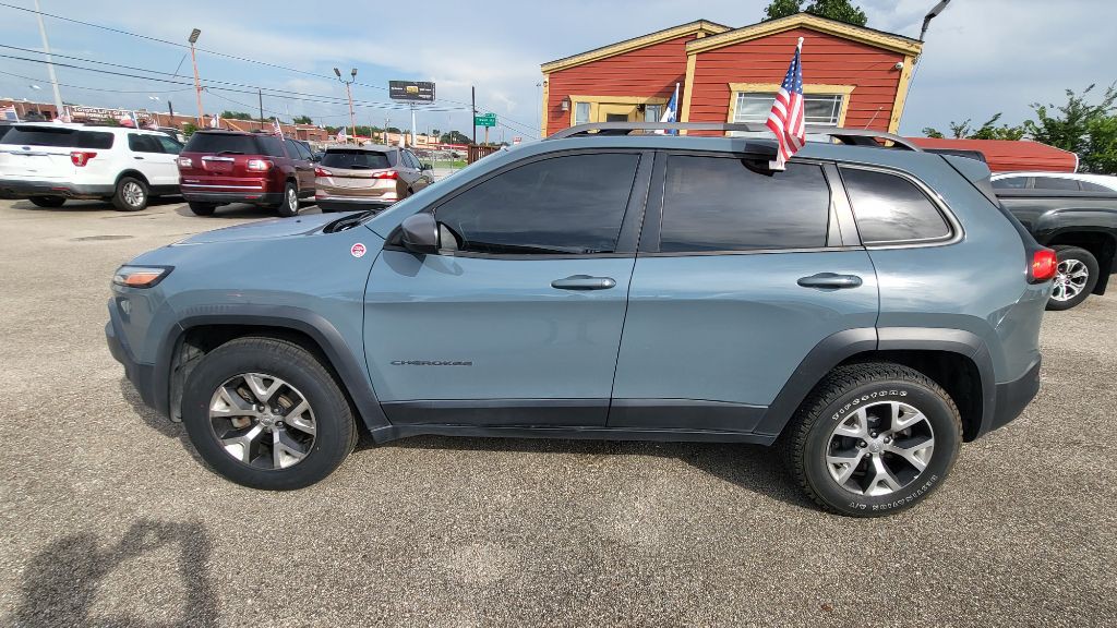 2015 Jeep Cherokee Image 2