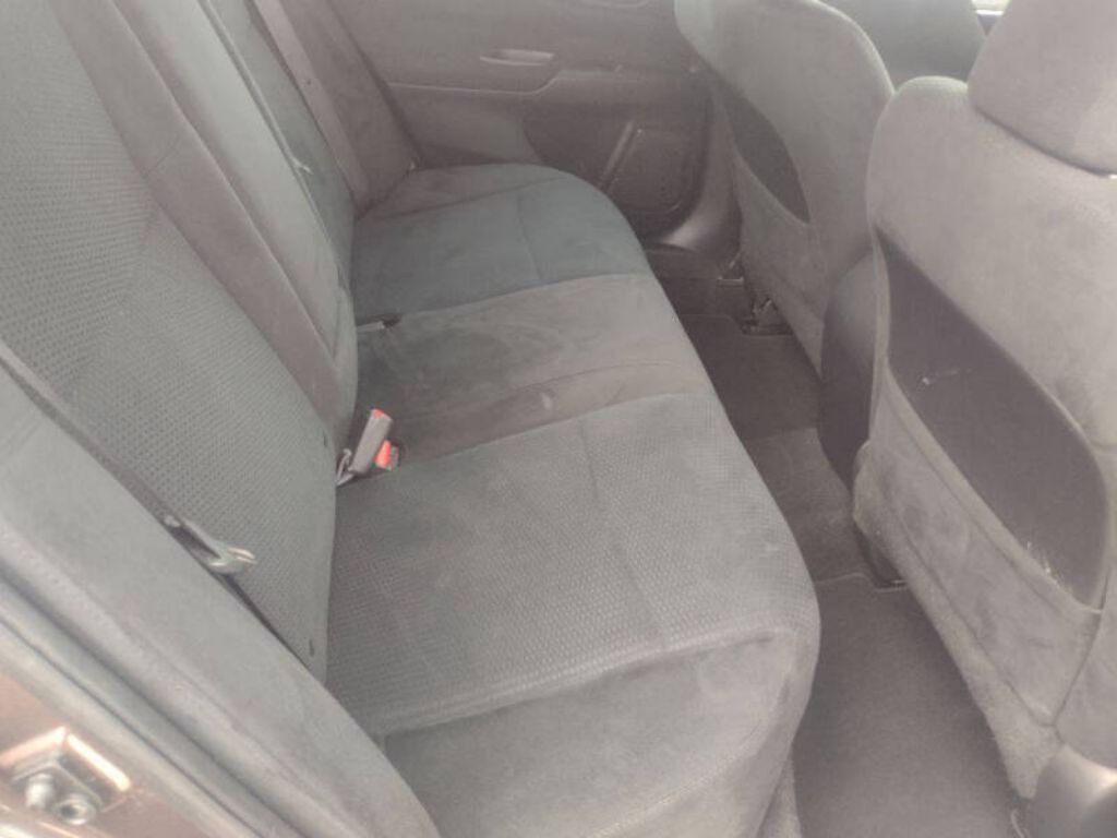 2015 Nissan Altima Image 19