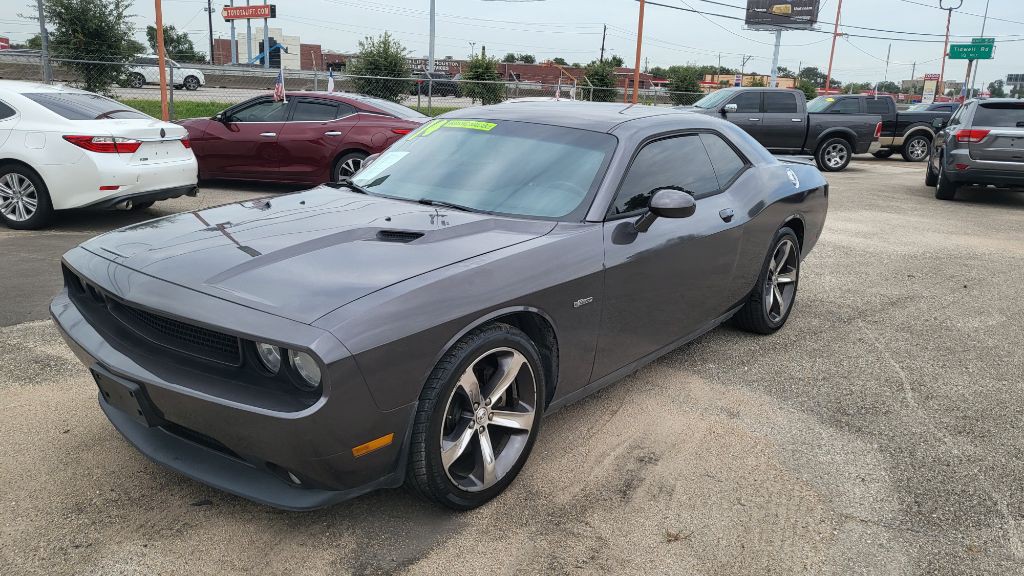 2014 Dodge Challenger Image 4