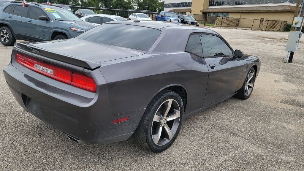 2014 Dodge Challenger Image 6