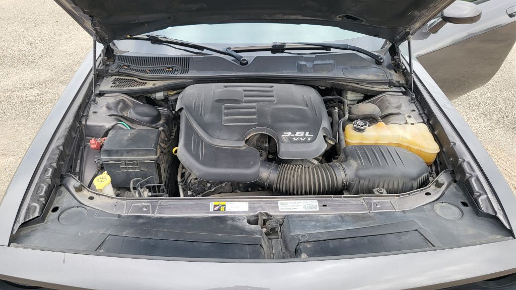 2014 Dodge Challenger Image 16