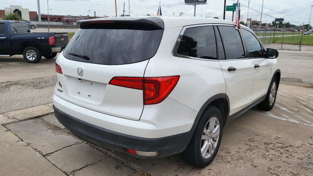 2017 Honda Pilot Image 3