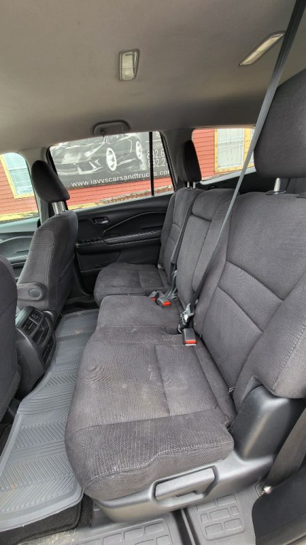 2017 Honda Pilot Image 11
