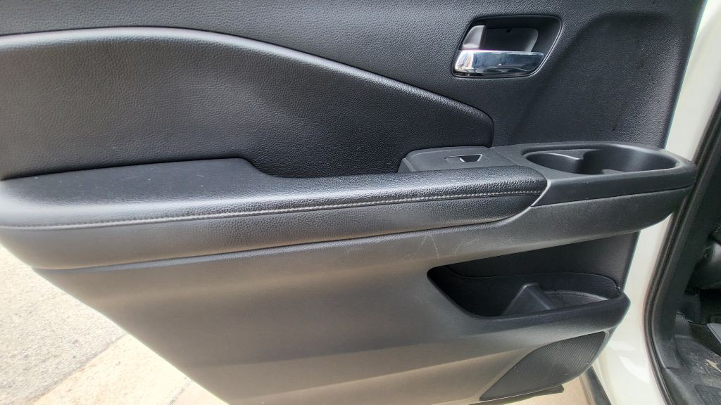 2017 Honda Pilot Image 16